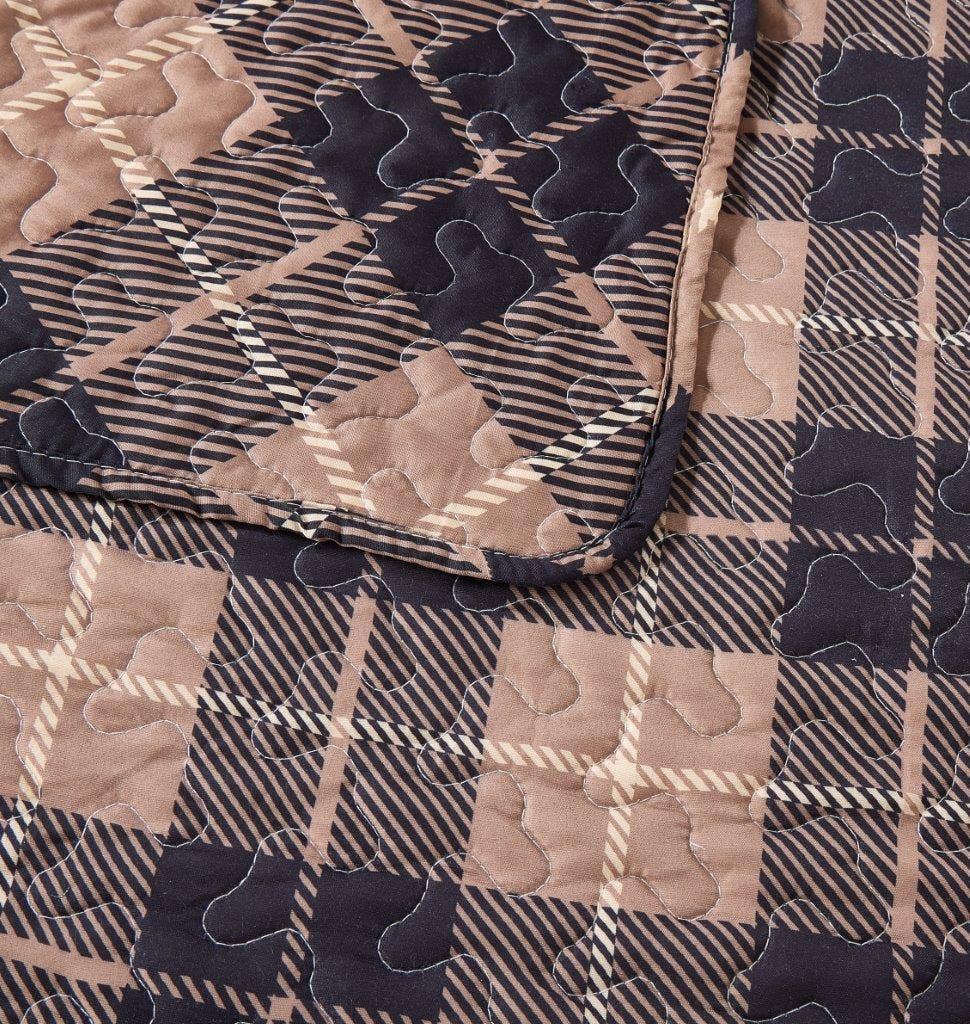 "Cabin Life - Brown" 3-Piece Designer Microfiber Quilt Set: Queen